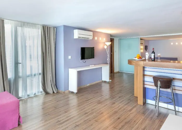 Triton Boutique Kos Town