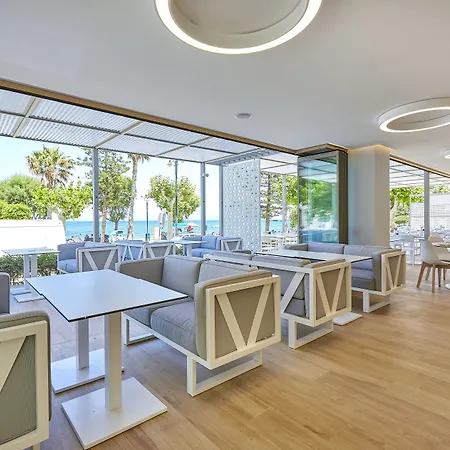 Готель Triton Boutique 4*