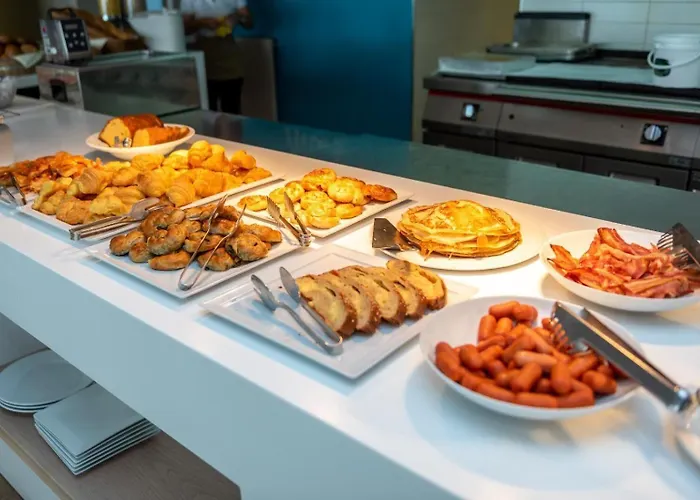 Triton Boutique فندق 4*