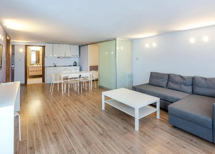 Triton Boutique فندق 4*