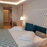 Triton Boutique فندق 4*